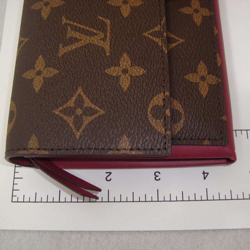 Designer-Look Wallet (Make Offer) - Picture 7 of 12